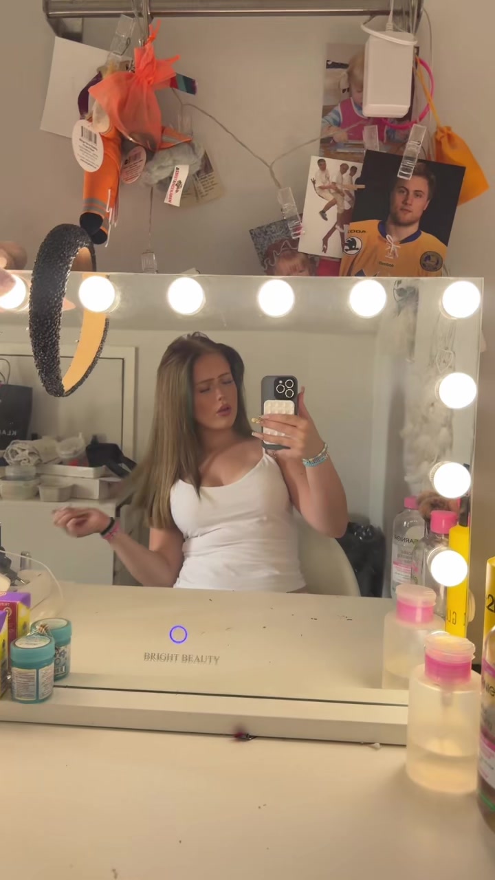 @Ellen😇