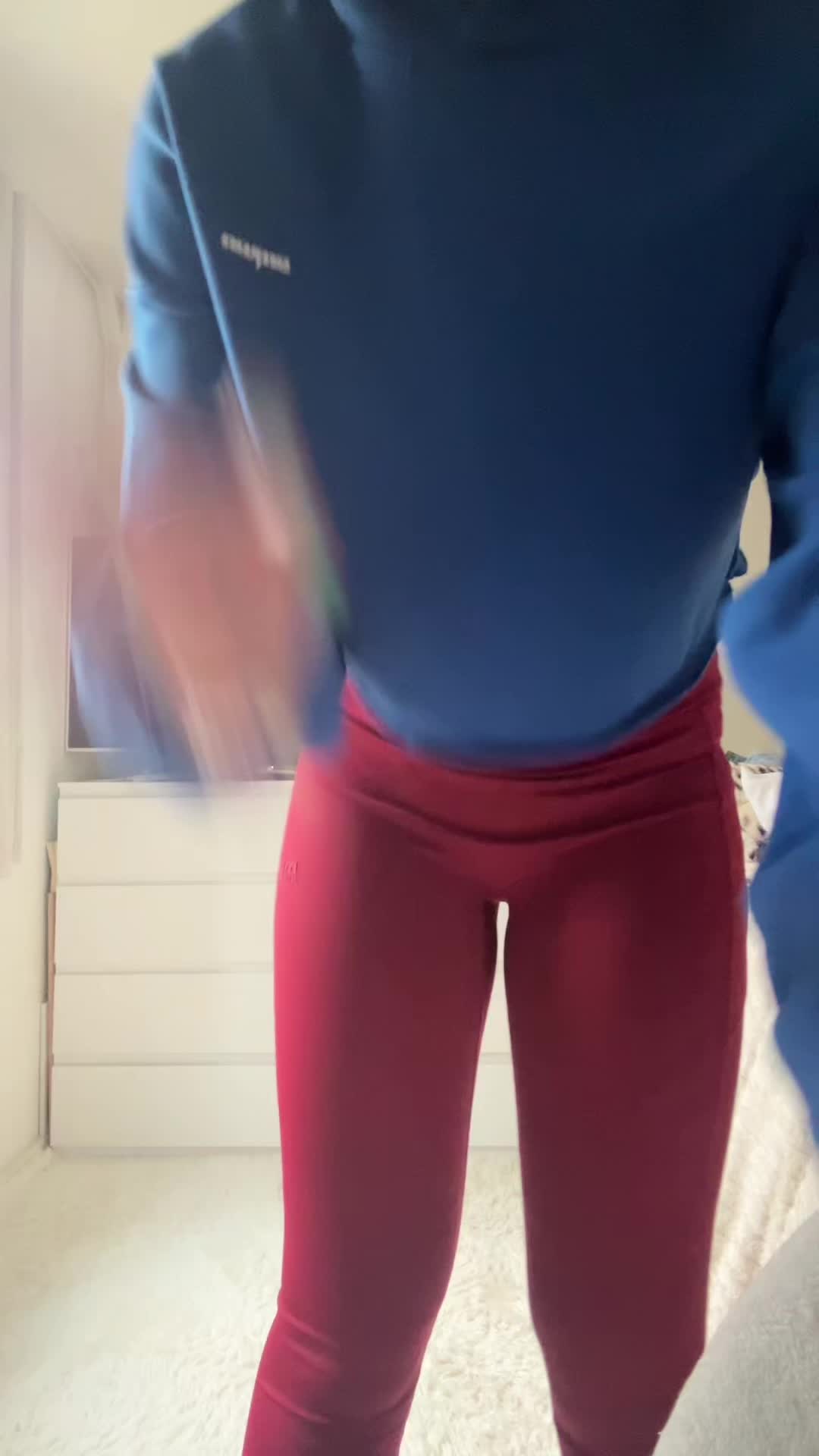 @Ava