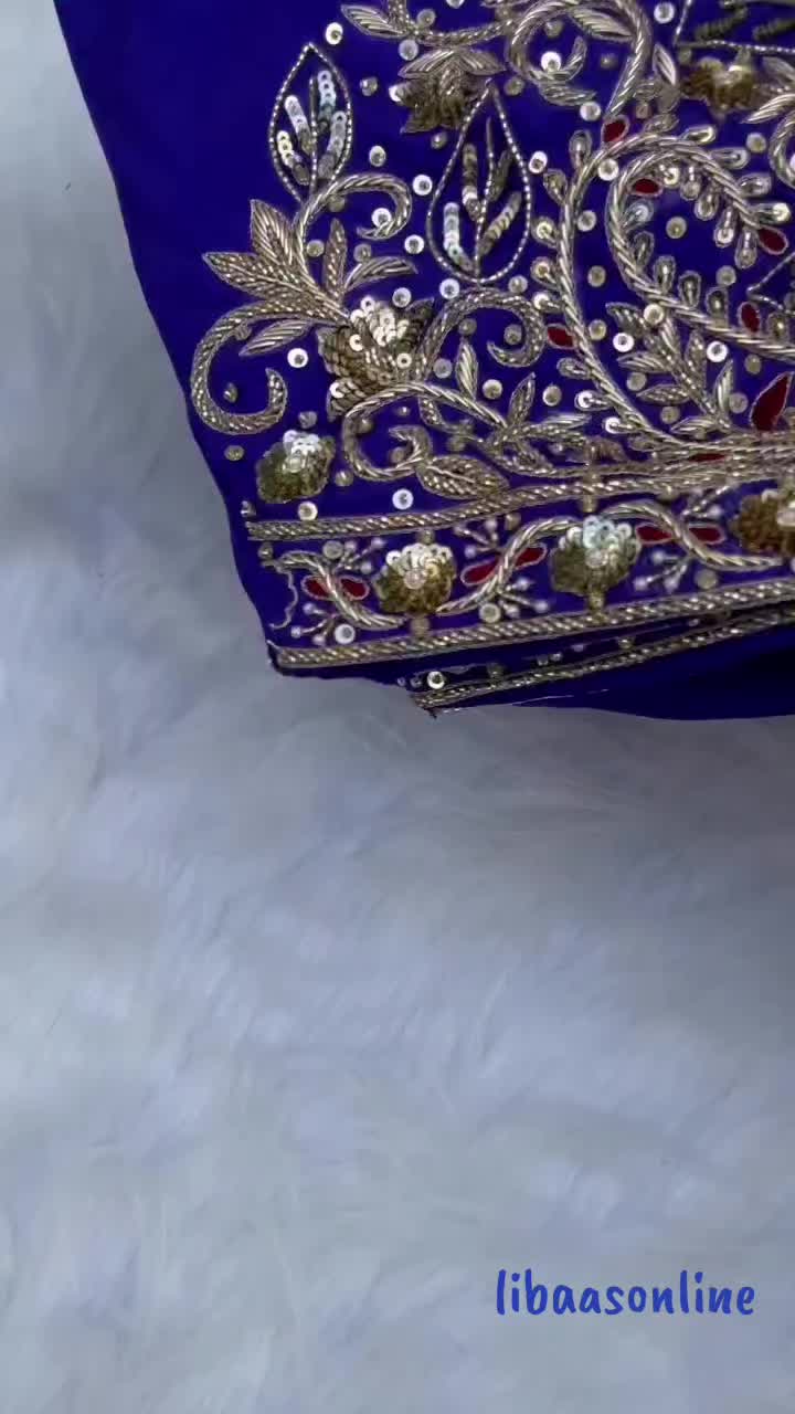 @ਲਿਬਾਸ by ਕੌਰ