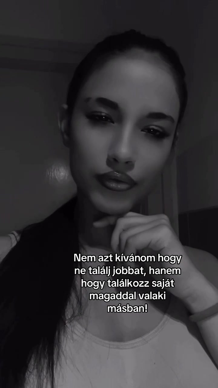 @NIKOLETTA15.