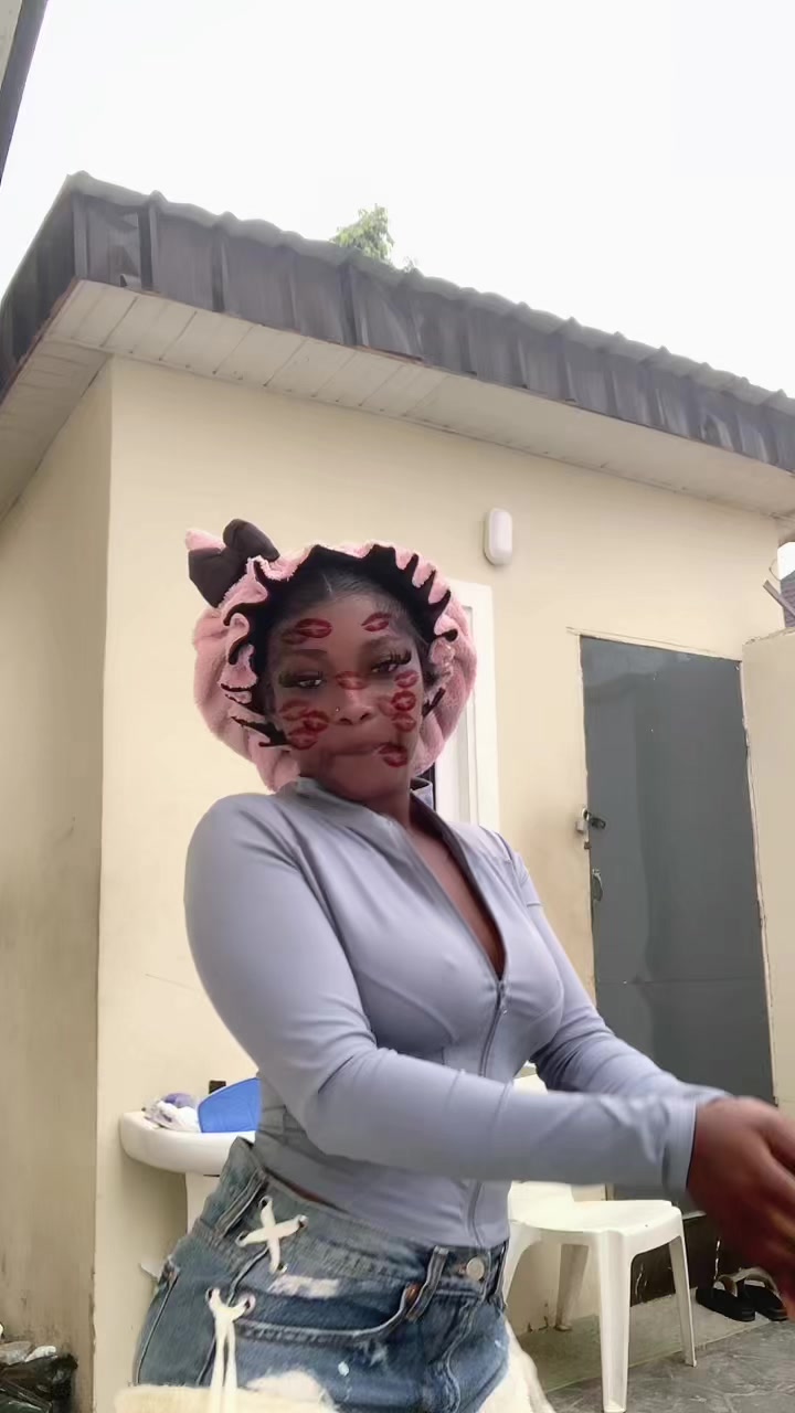 @feyikemi