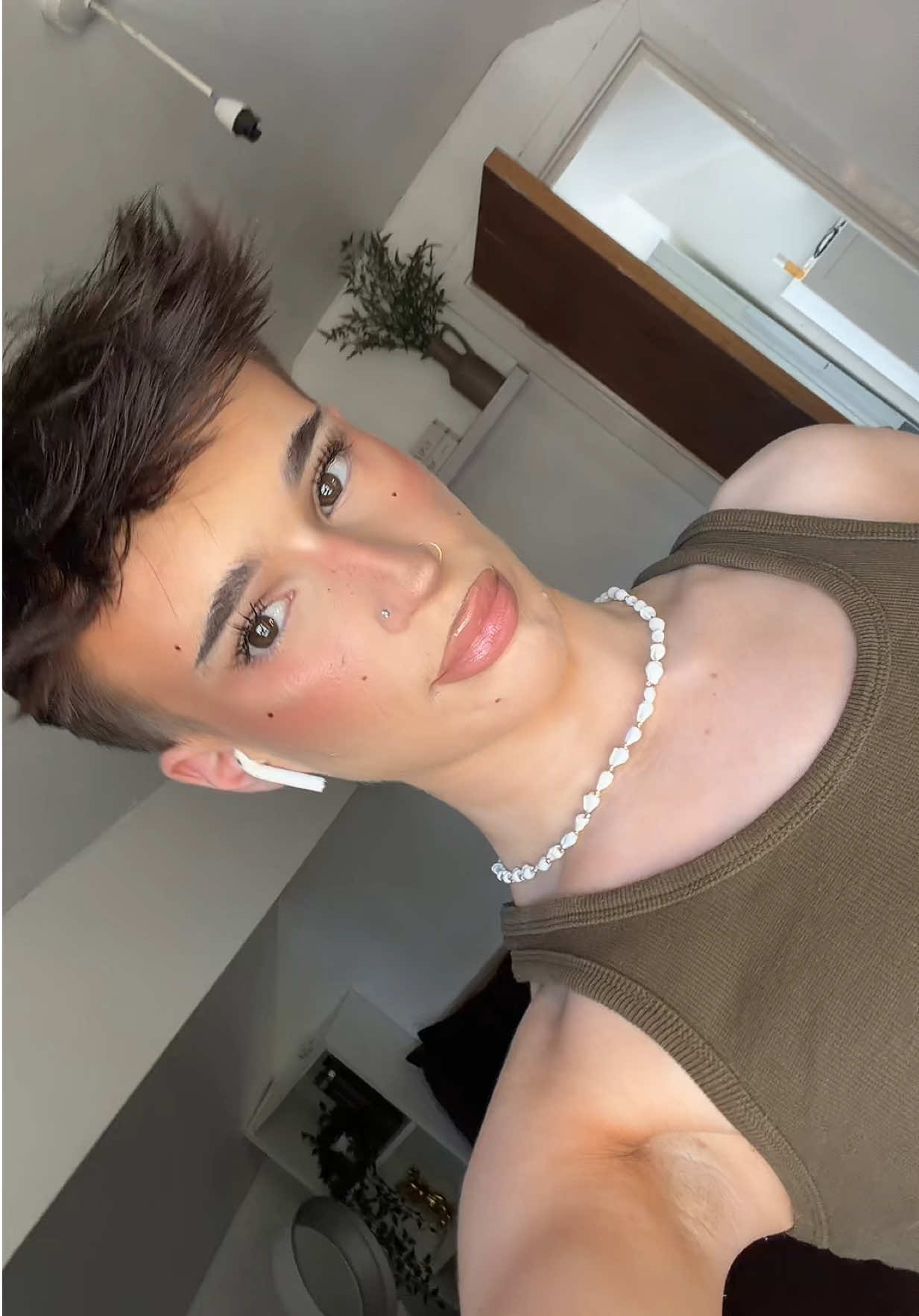 @𝐿 𝐸 𝒪  🐆