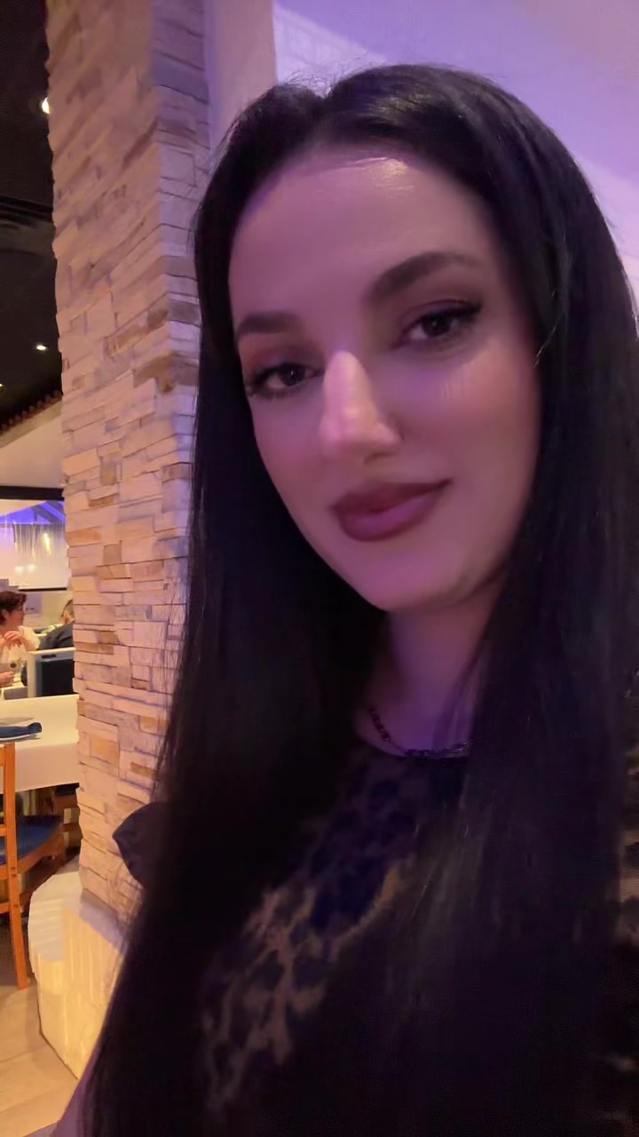 @🦅