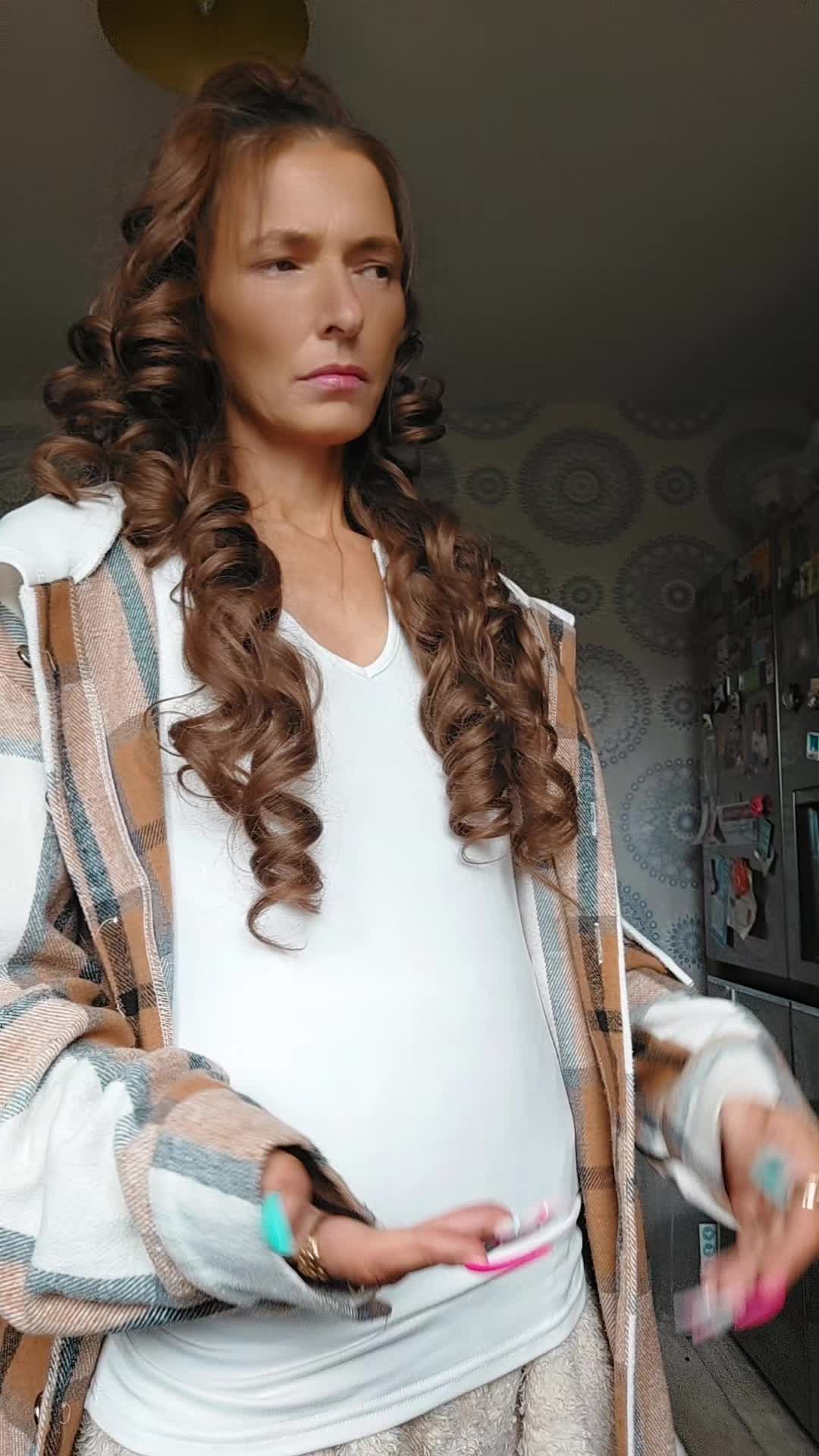@divalive1