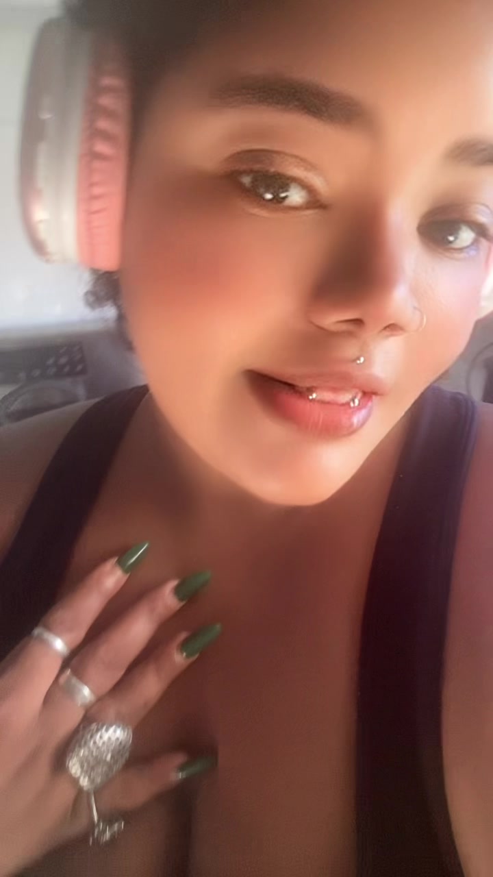 @Desly Marian Ventura