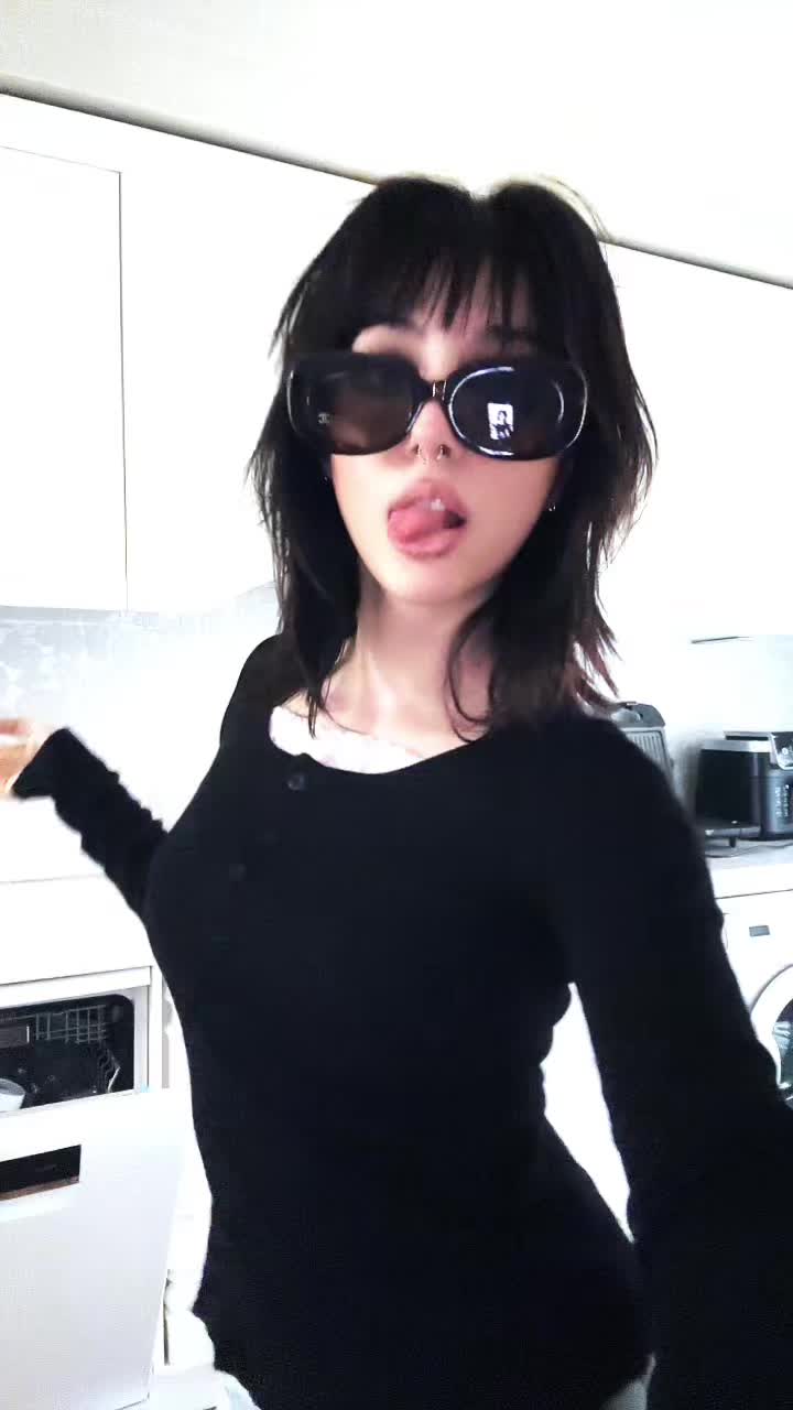 @thegirlnextdoor