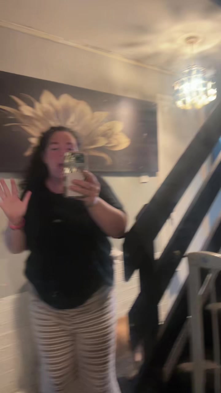 @xxx Lisa proud mother of 7 xx