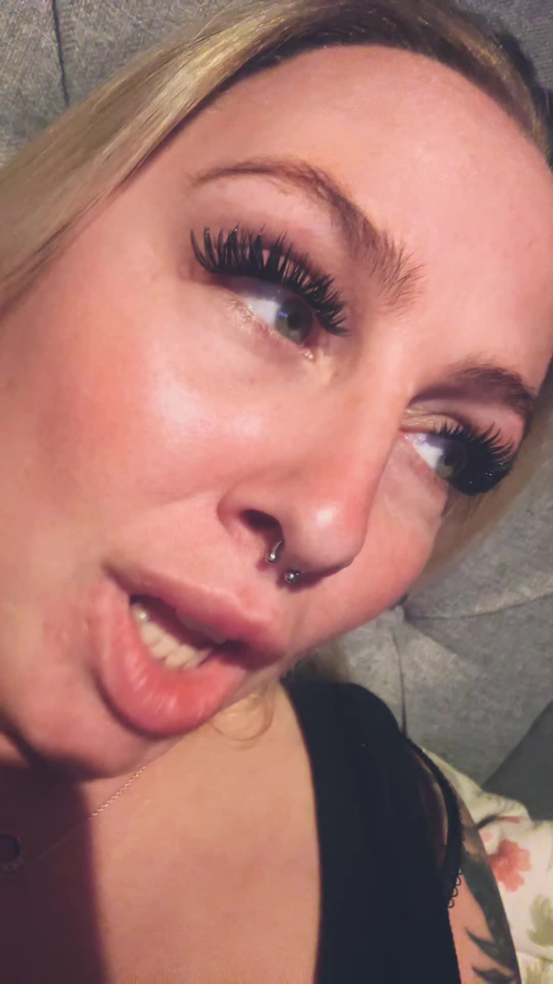 @Rachel ๐ค๐