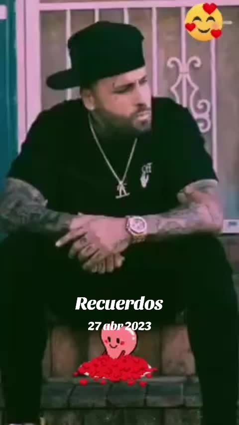 @Morena Morales