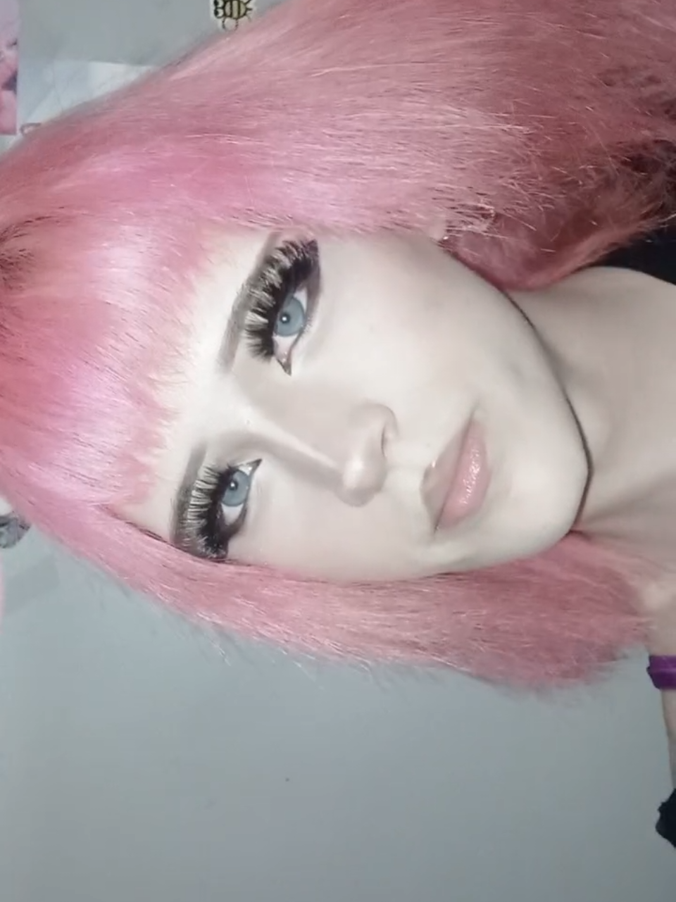 @charlie_d0ll