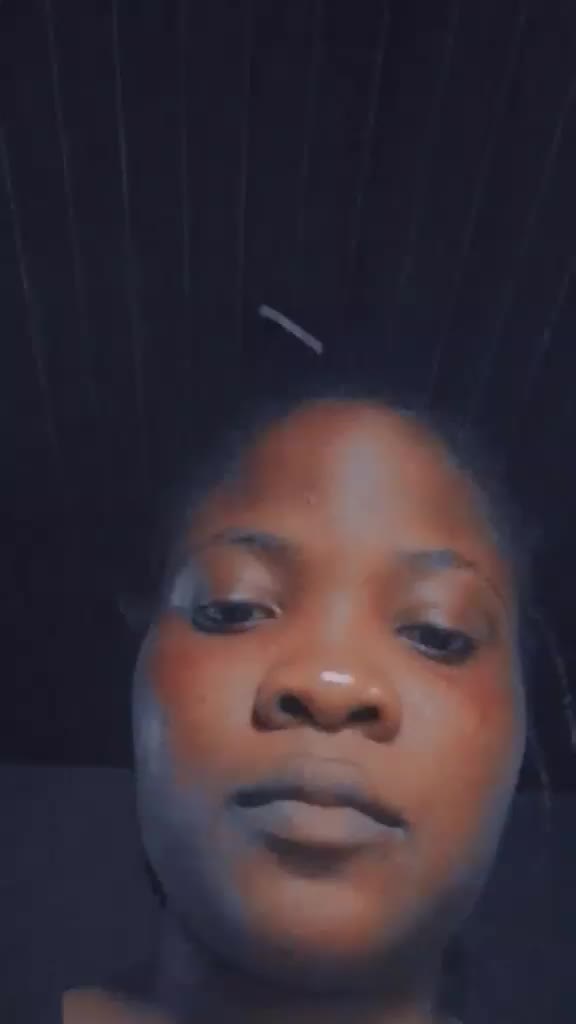@Layomiii