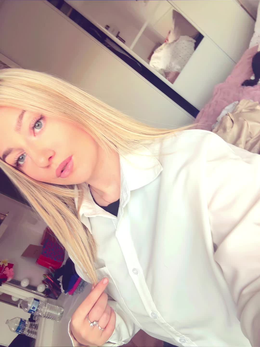 @𝕖𝕤𝕥𝕖𝕝𝕝𝕖 🎀