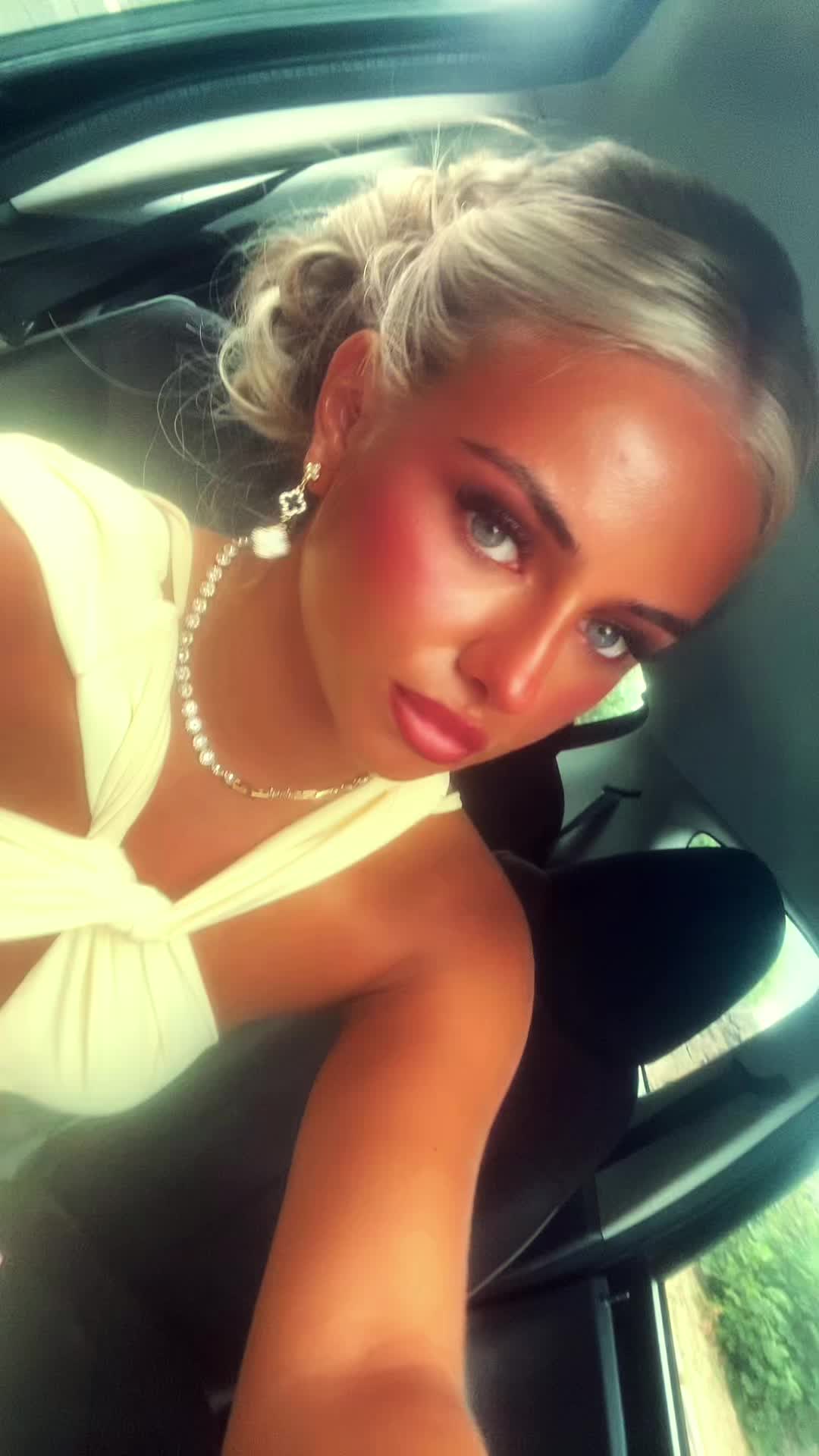 @_skyeyoung