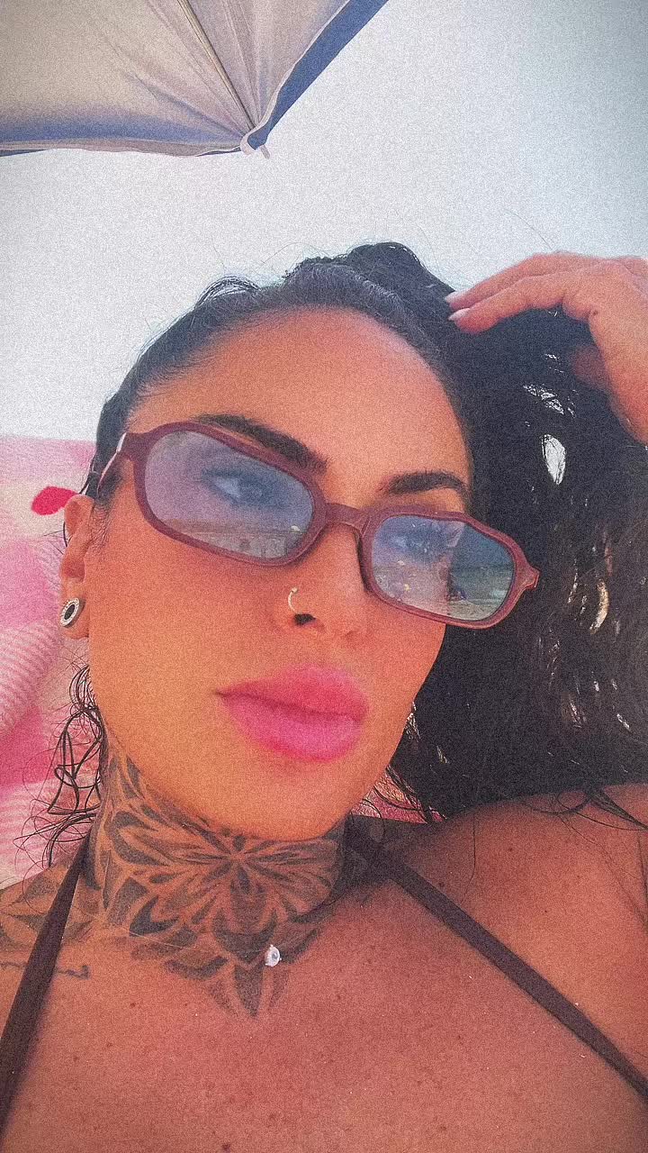 @𝒮 𝒶 𝓇 𝒶✨
