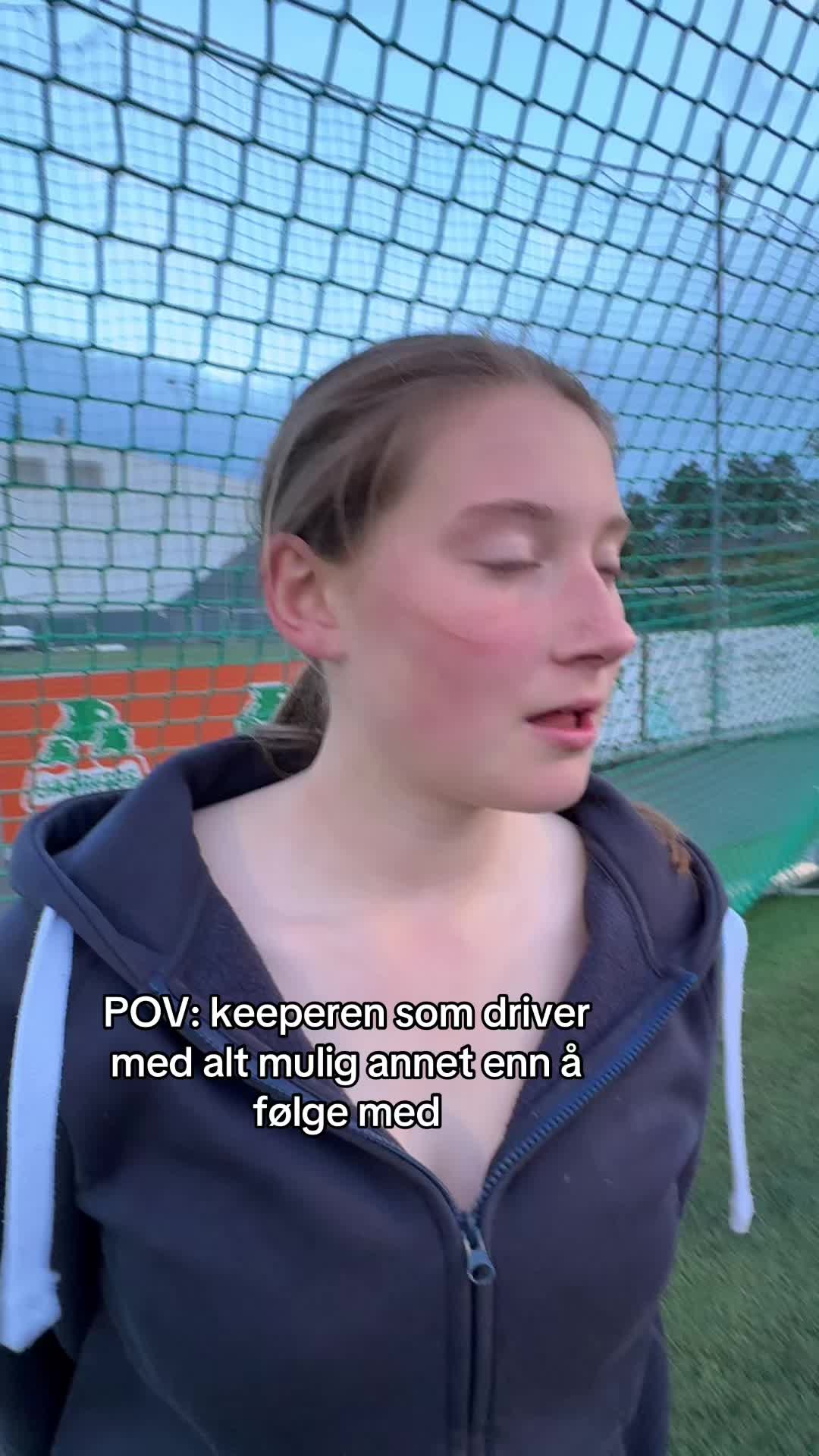 @??