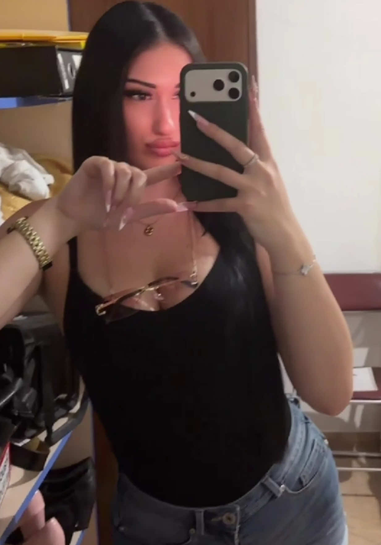 @𝓑
