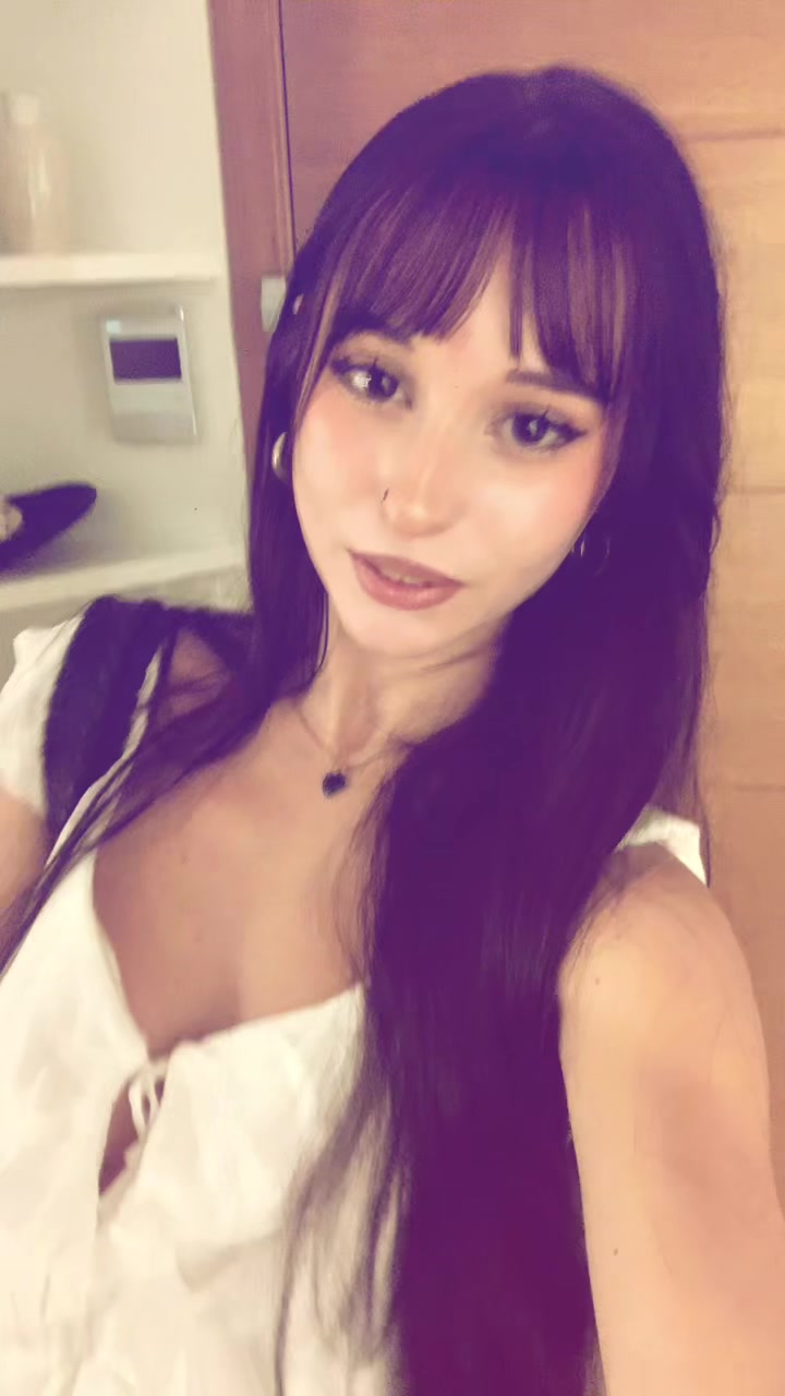 @🌺~ 𝓙𝓾𝓷𝓮 ~🌺