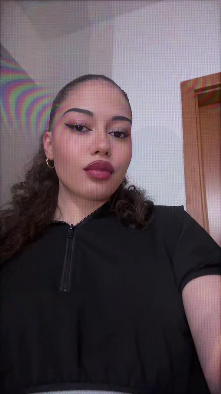 @_Roxana_🇷🇴 _