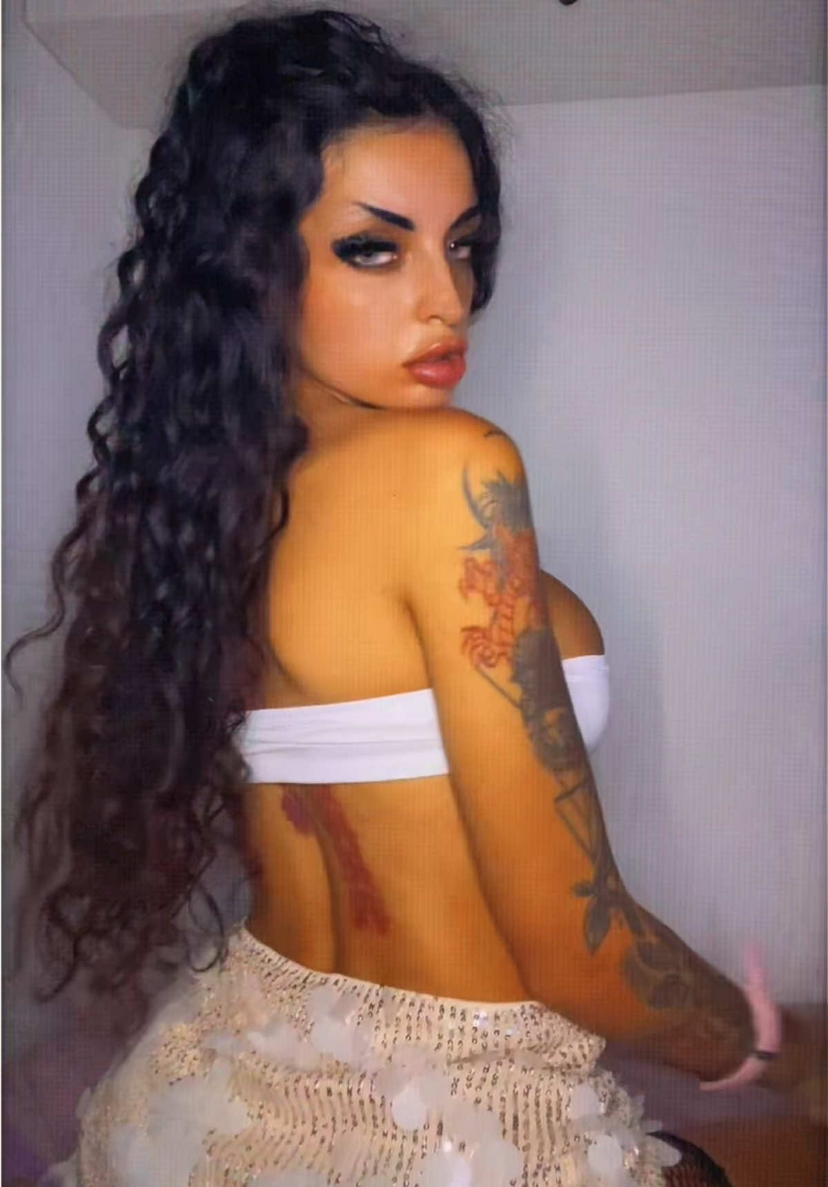 @Laishawolfe