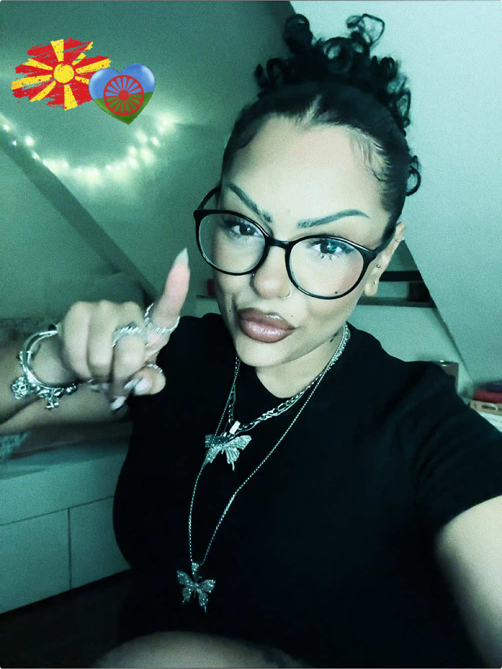 @bellaxlaila