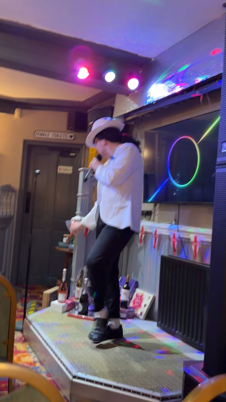 @Aiden&rsquo;s Karaoke 🎤 🎵