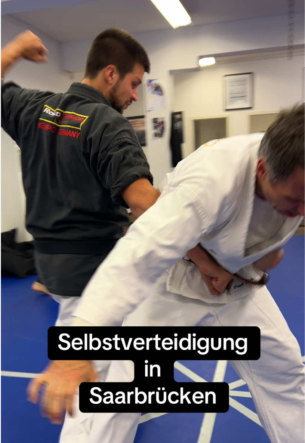 @AK8