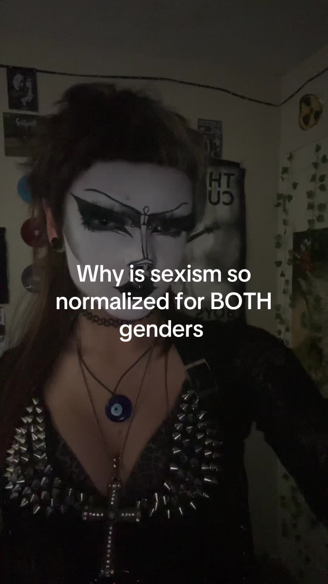 @Meg🦇