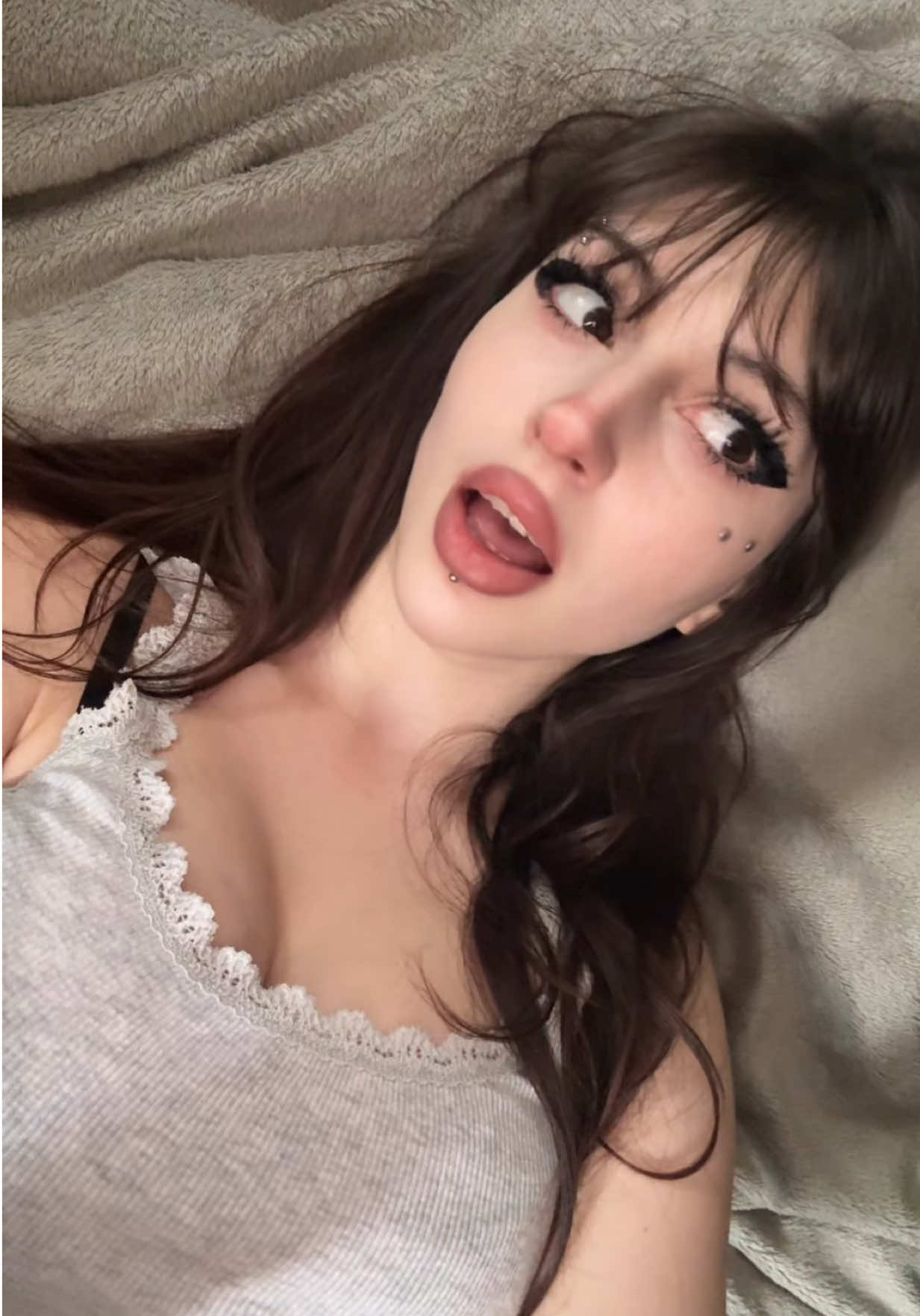 @cryinghinxy