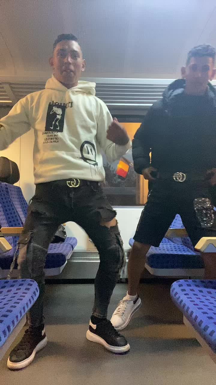 @🐍oli king🐍