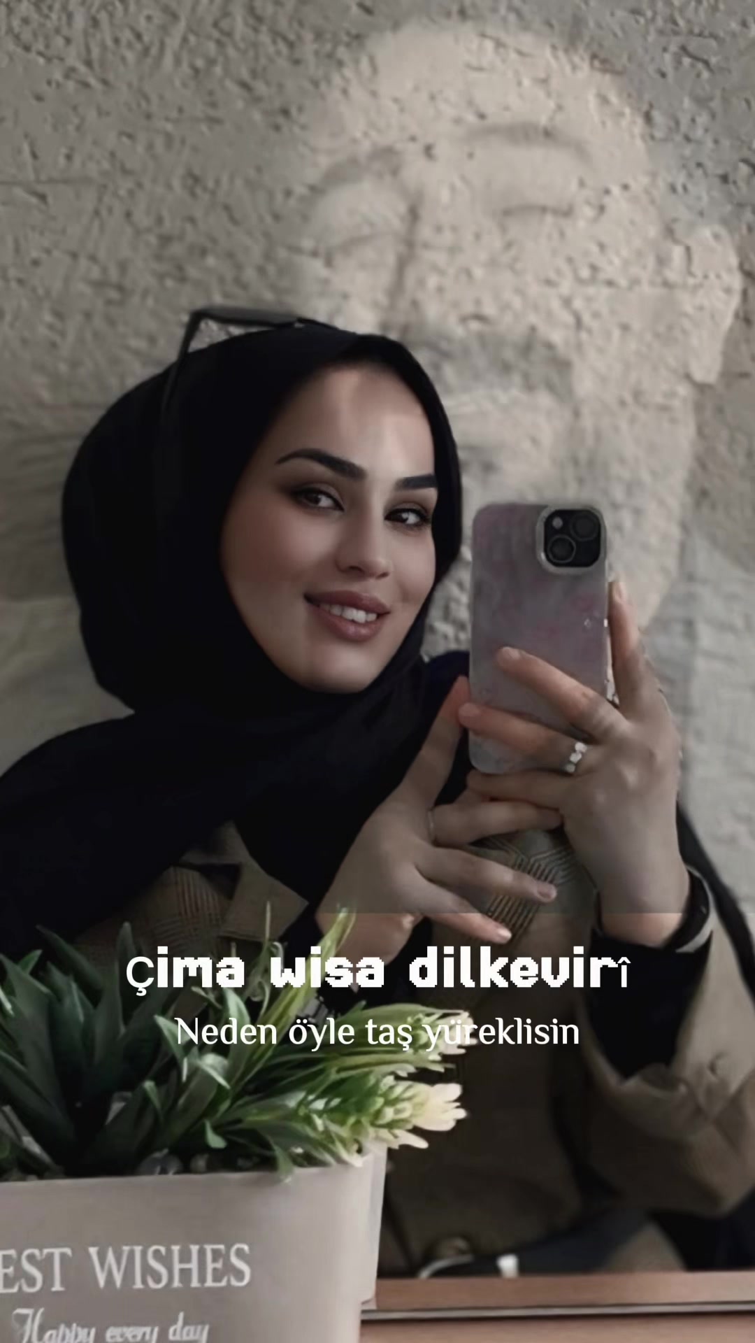 @🦋