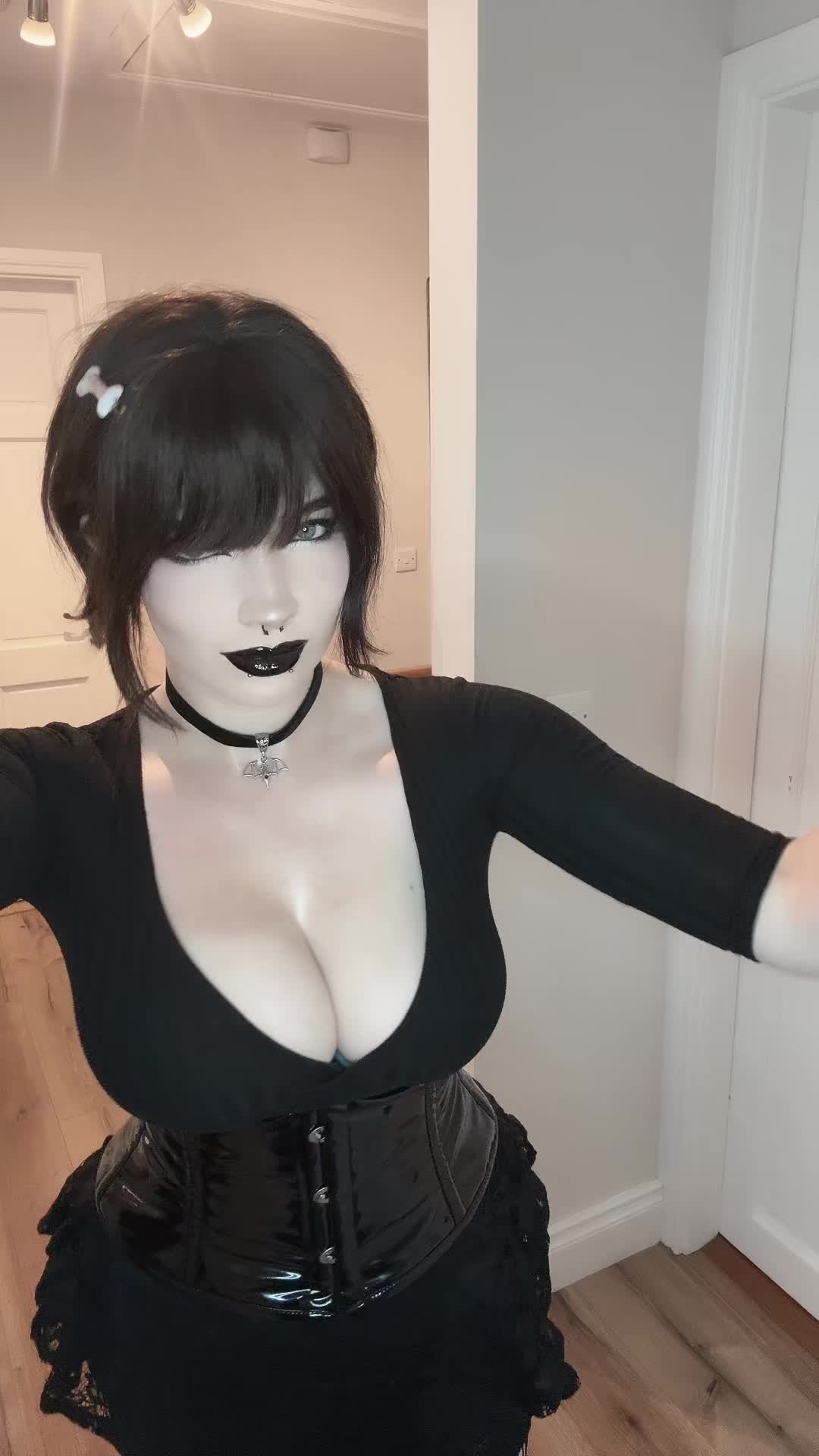 @Cutiegothxo