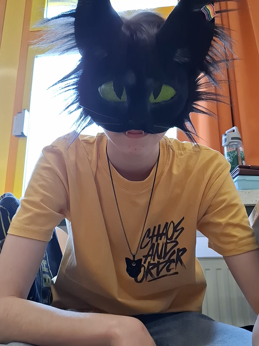 @𖥂Cynified V&oslash;id𖥂