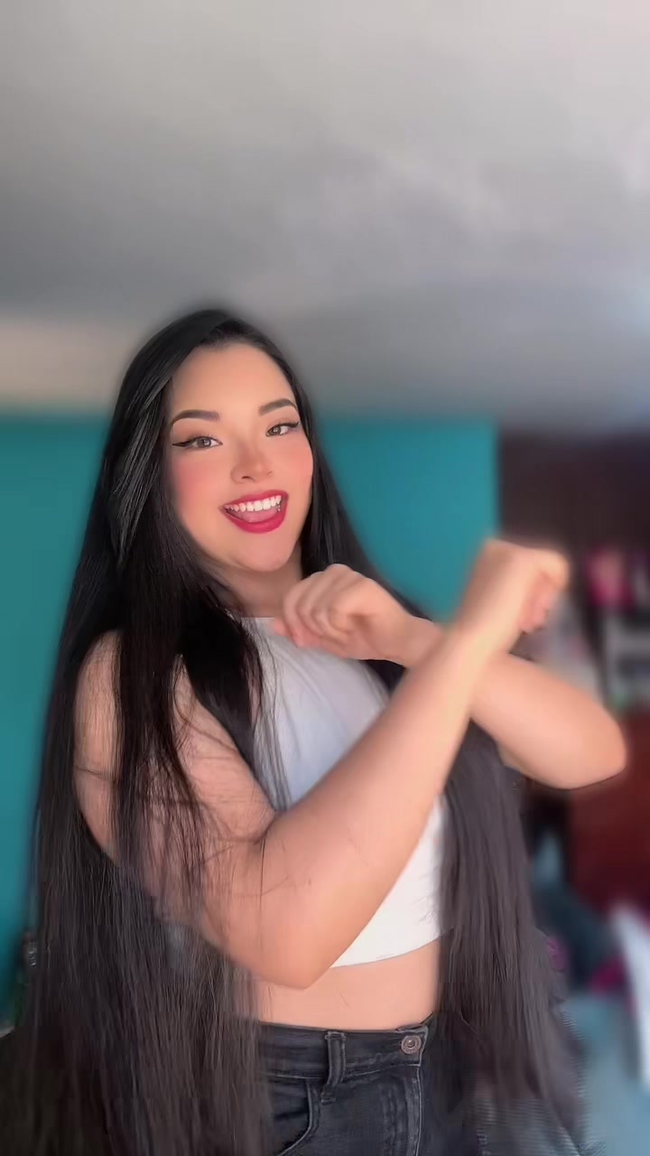 @Leslye🦋