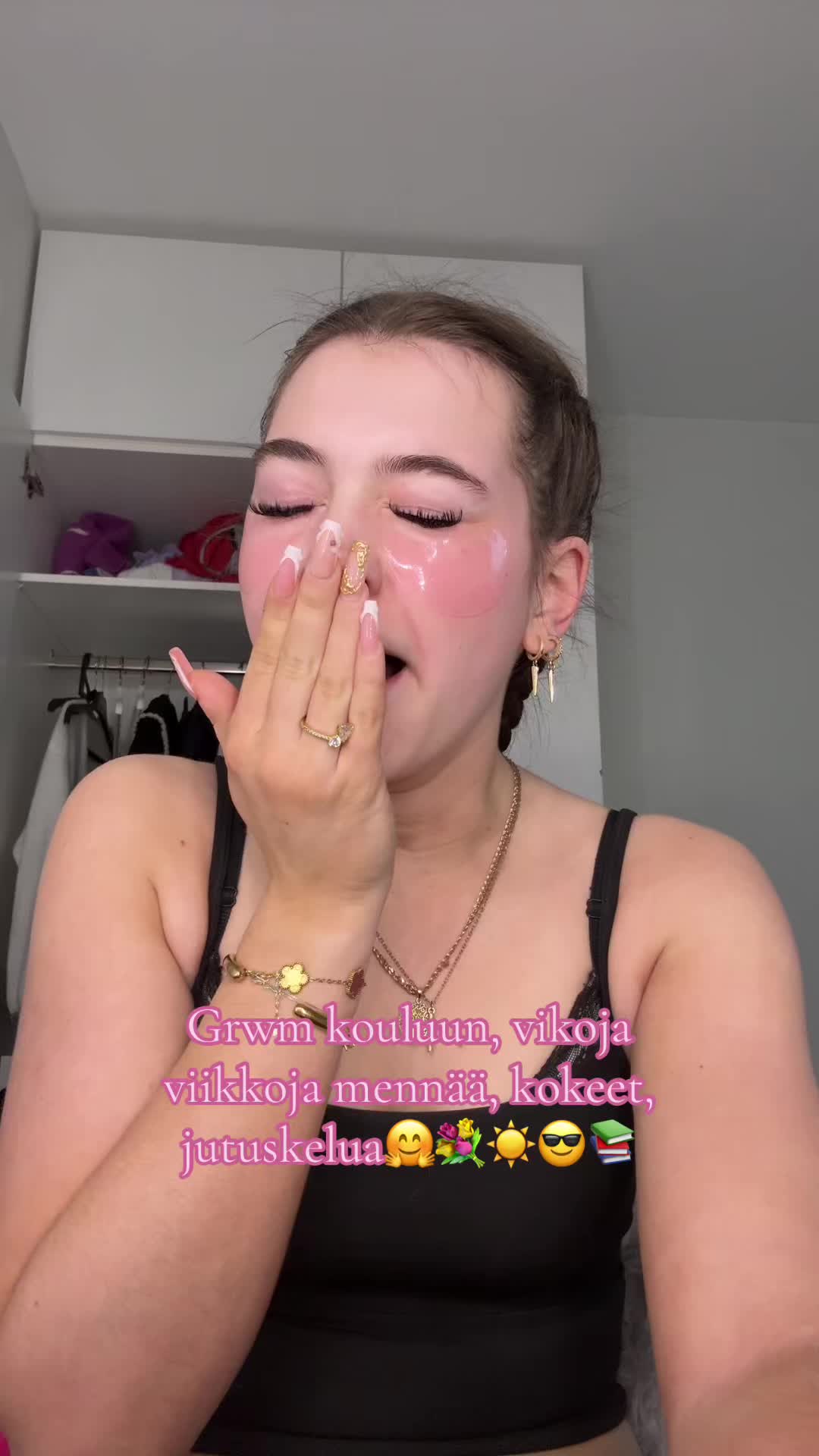 @𝑀𝑎𝑟𝑖𝑒𝑙