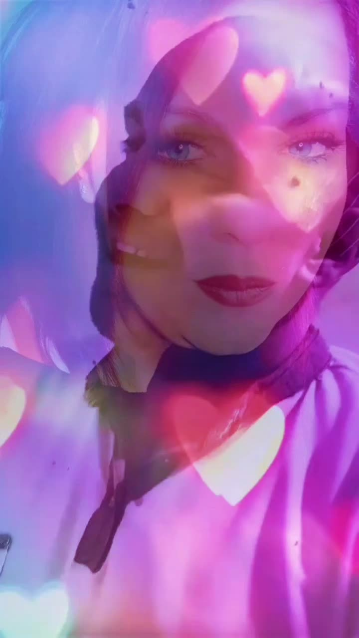 @Blue eyes 👀