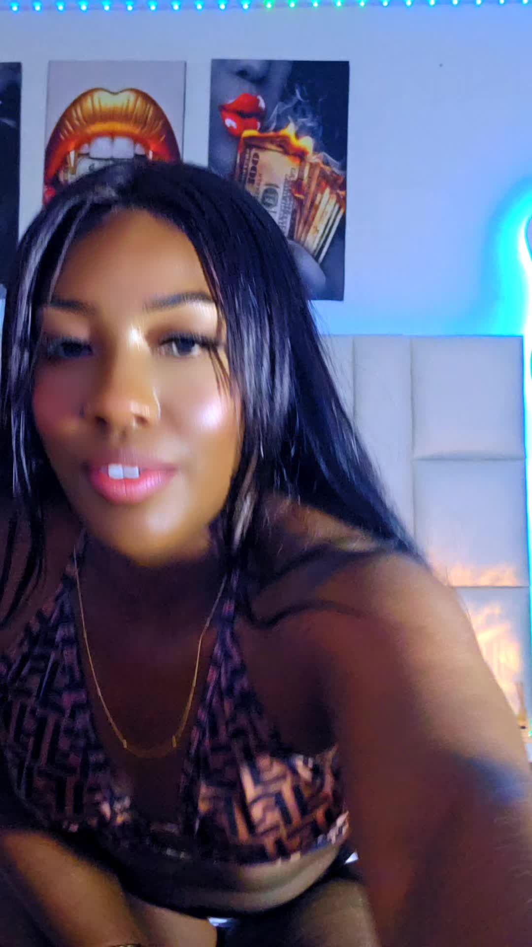 @danielaprice🦋