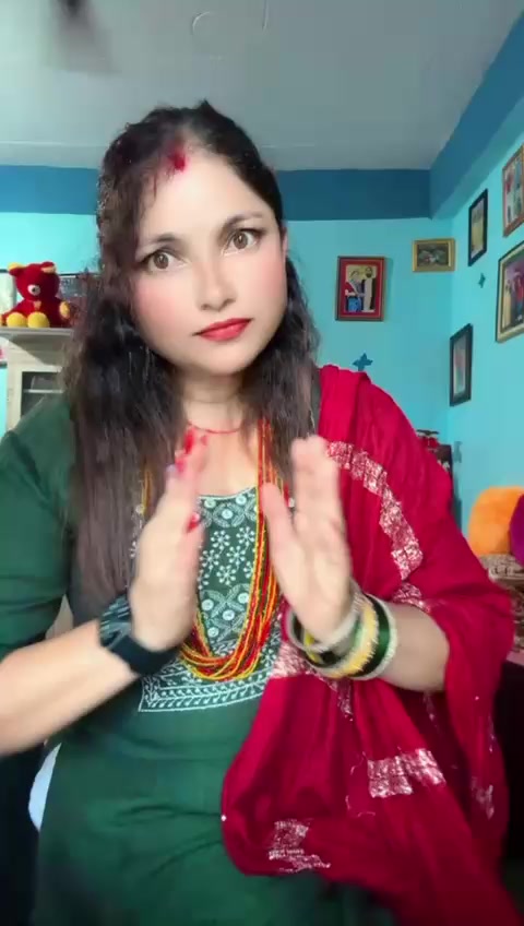@Dima Khanal😘