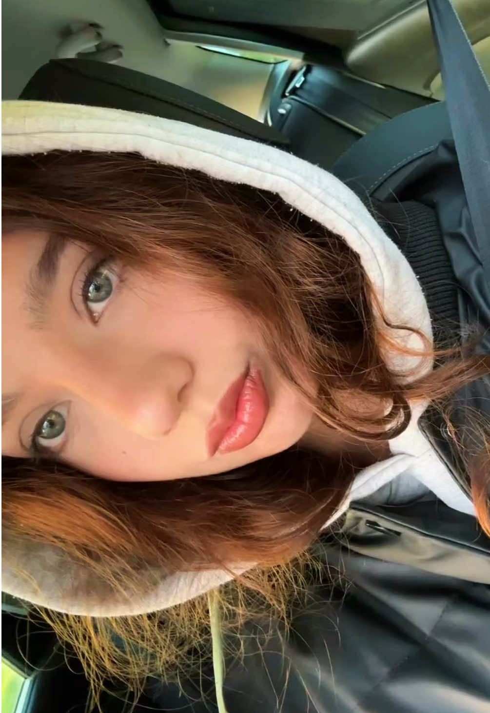 @-`, (ɐᴉlǝp) ꒱ ↷