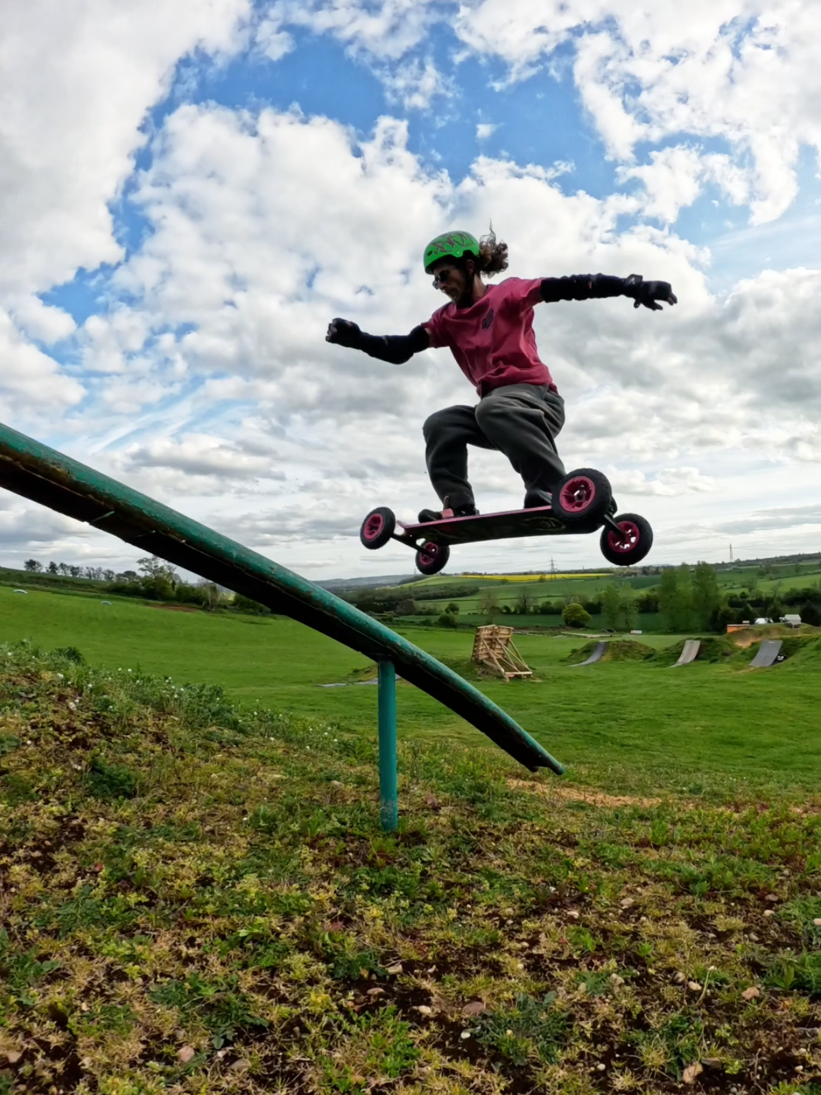 @UKMountainboarding