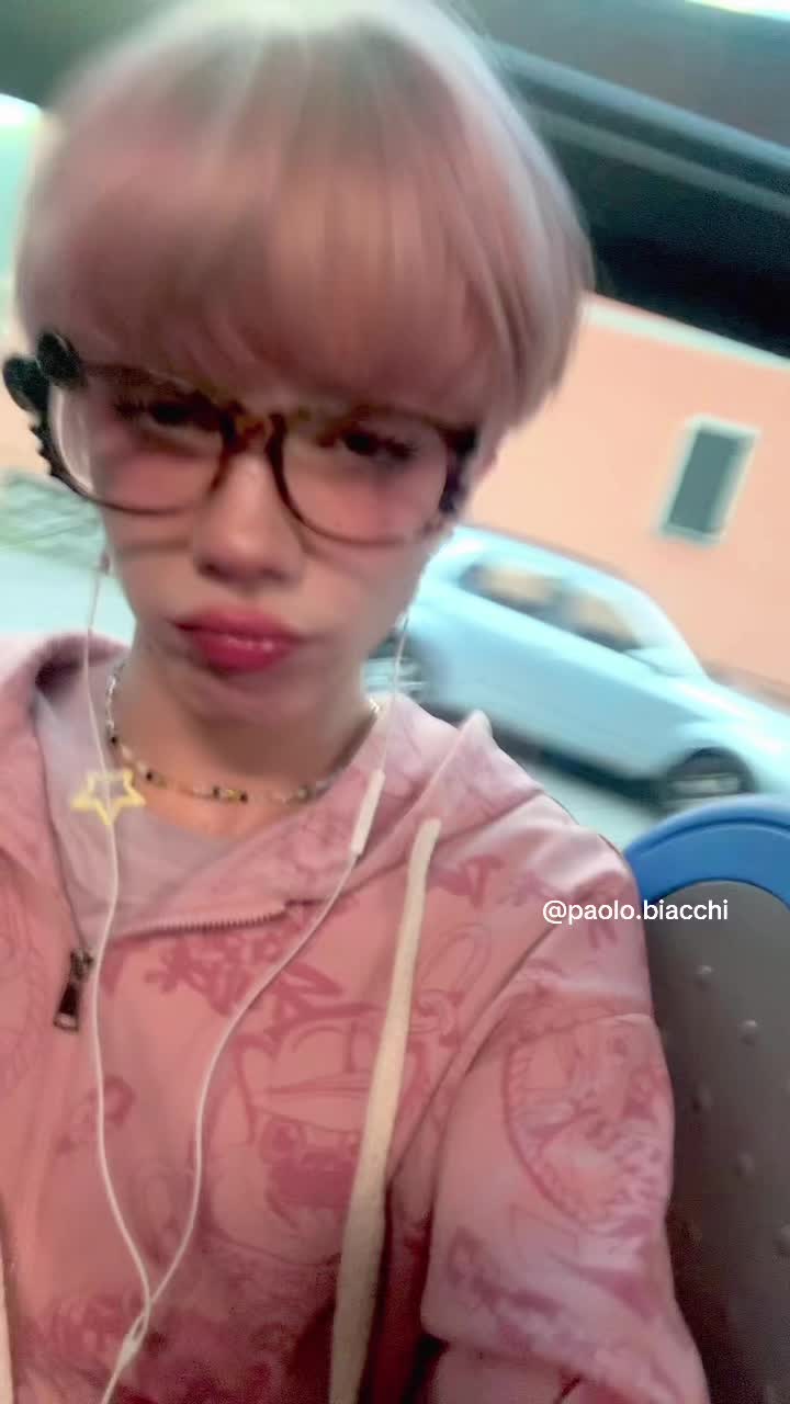 @🍇