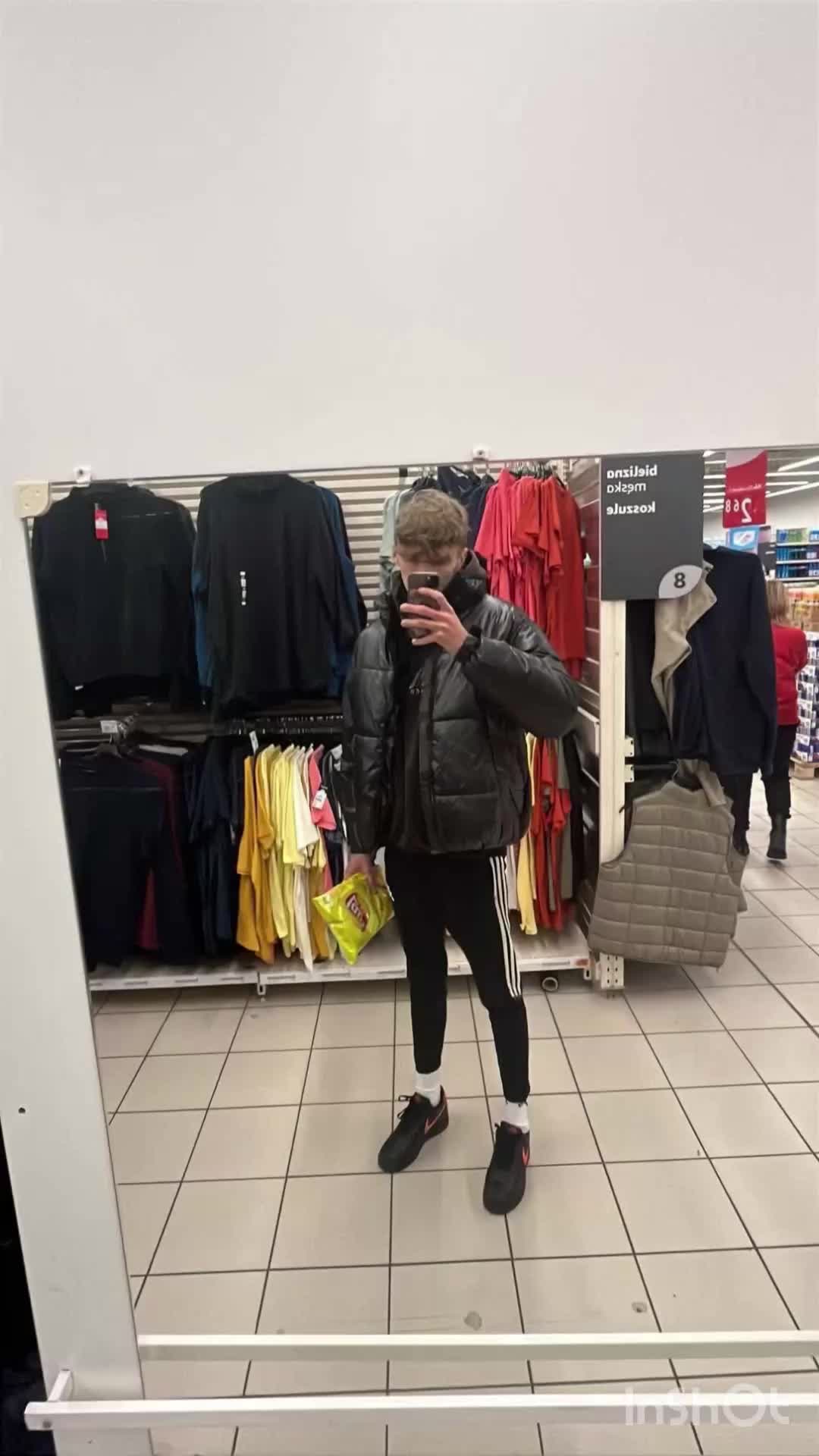 @🥷