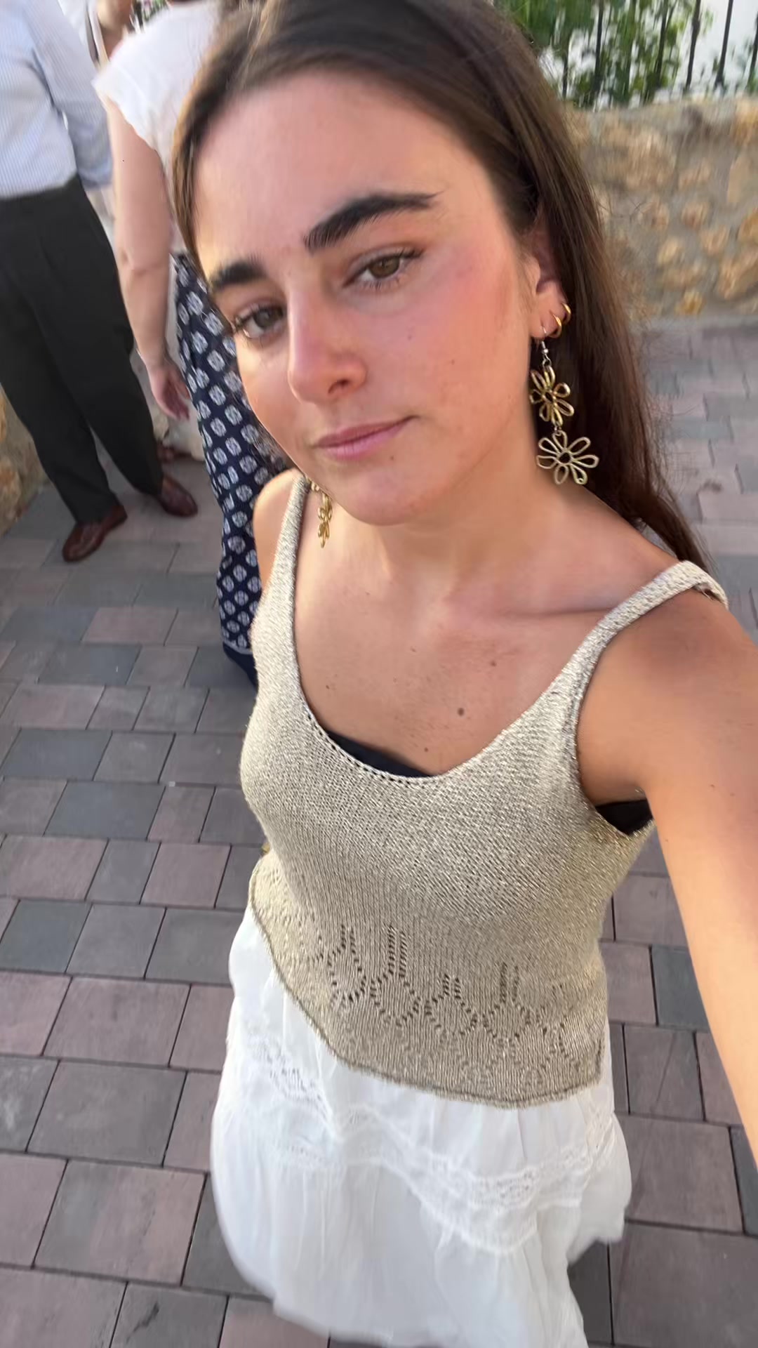 @elenaluugo