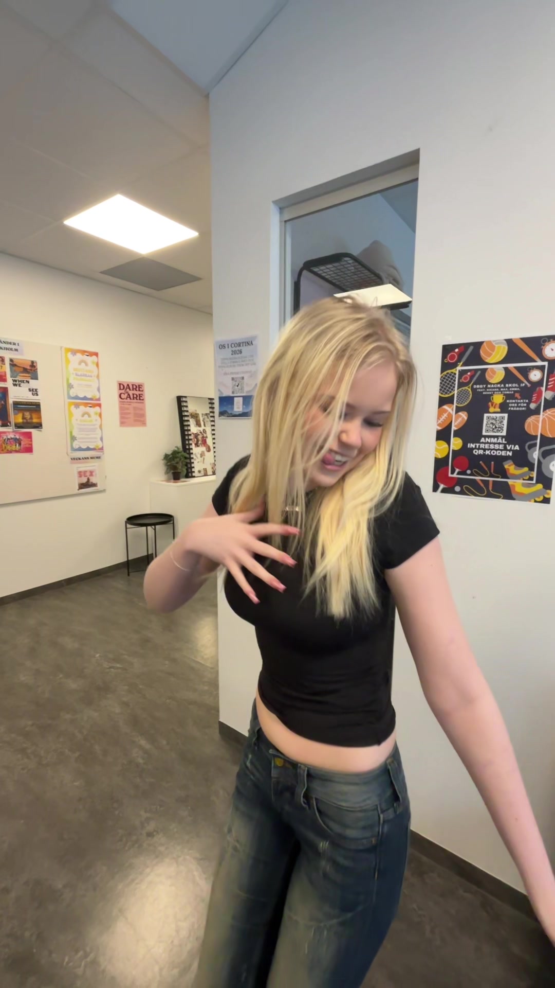 @elina