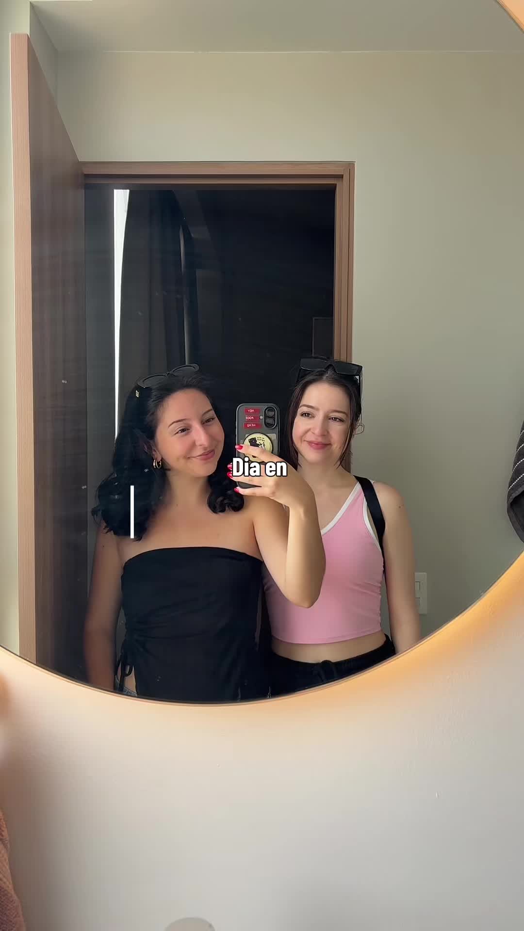 @BeeVlogging