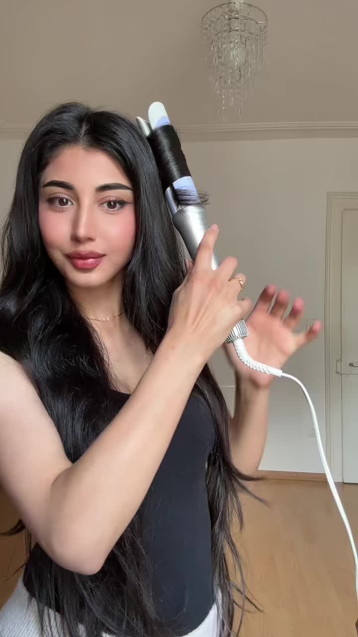 @Laila🖤