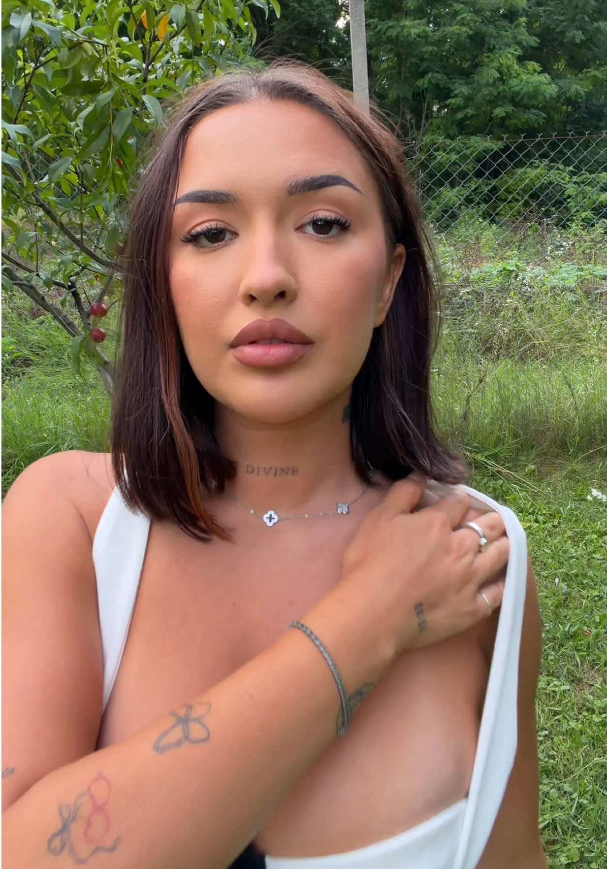 @EmillySteele