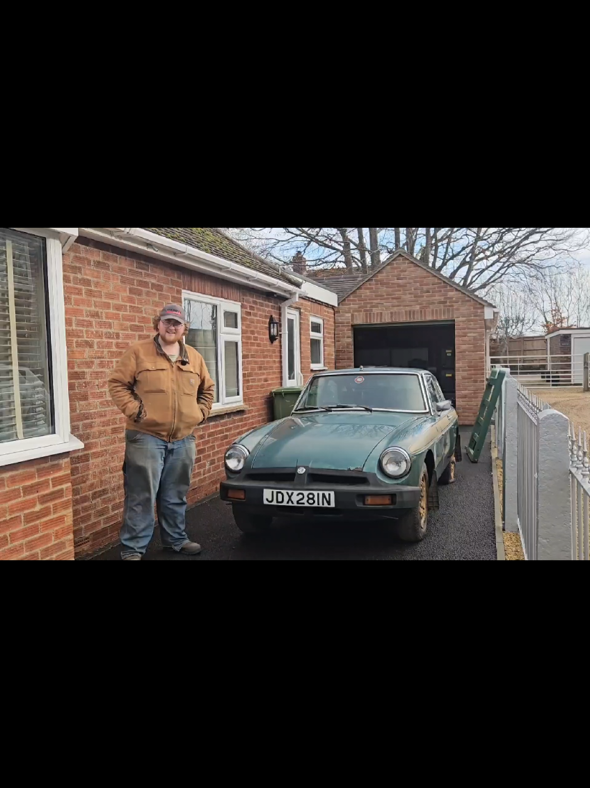 @Snowman’s garage