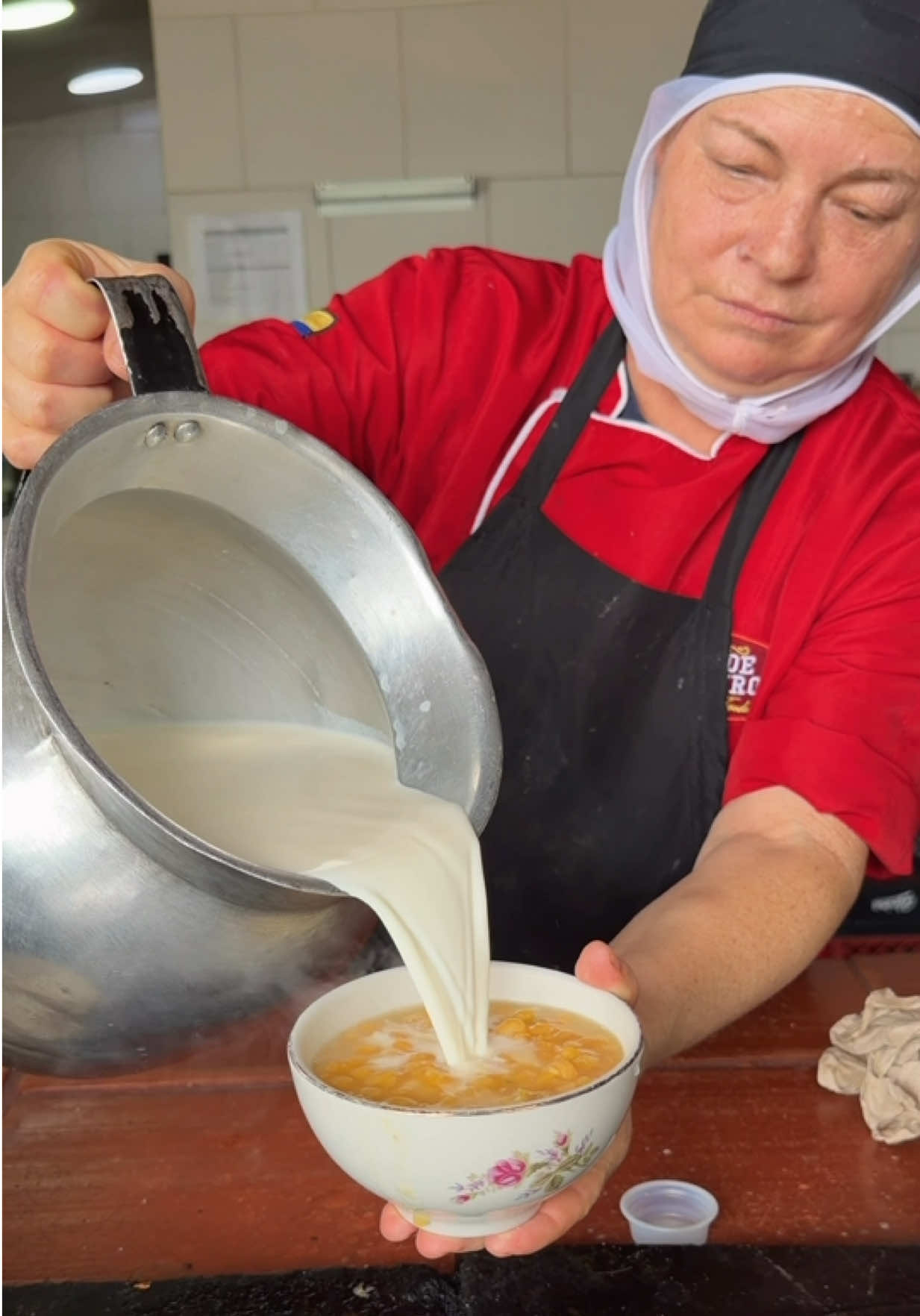 @LolaCarolaFood