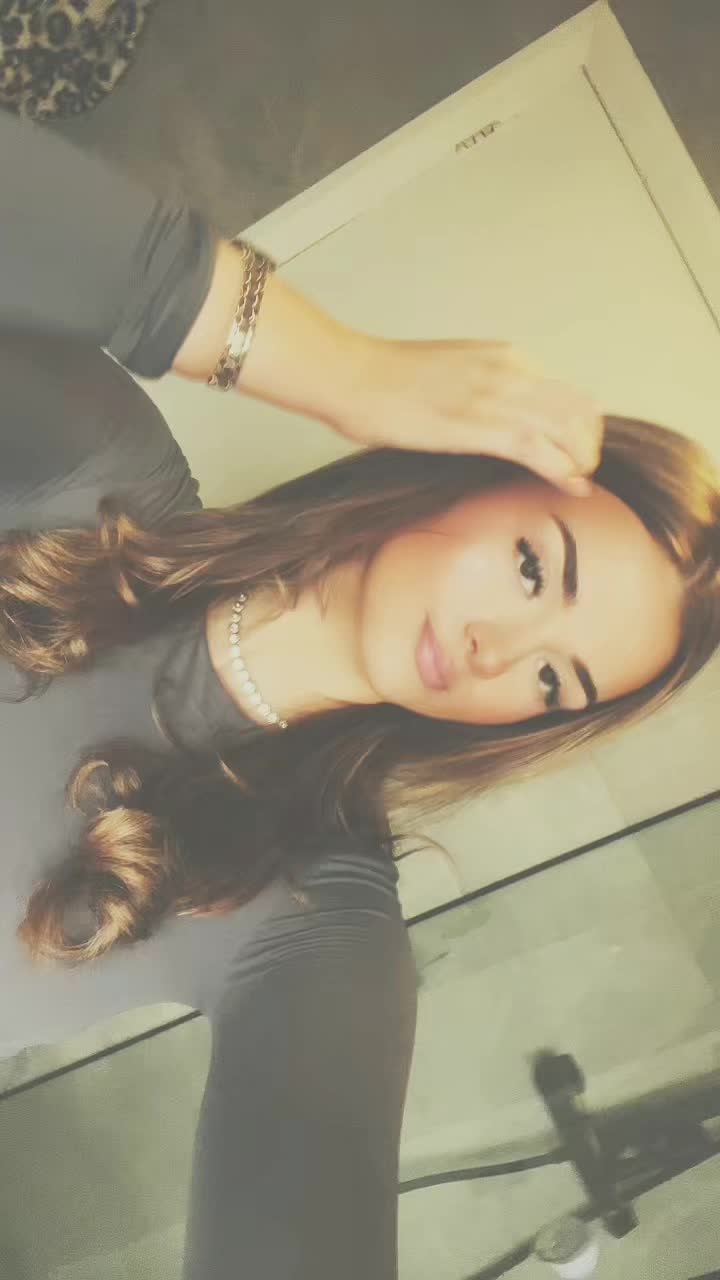 @𝑒𝒷𝑜𝓃𝒾𝑒✨🫰🏽 ࣪