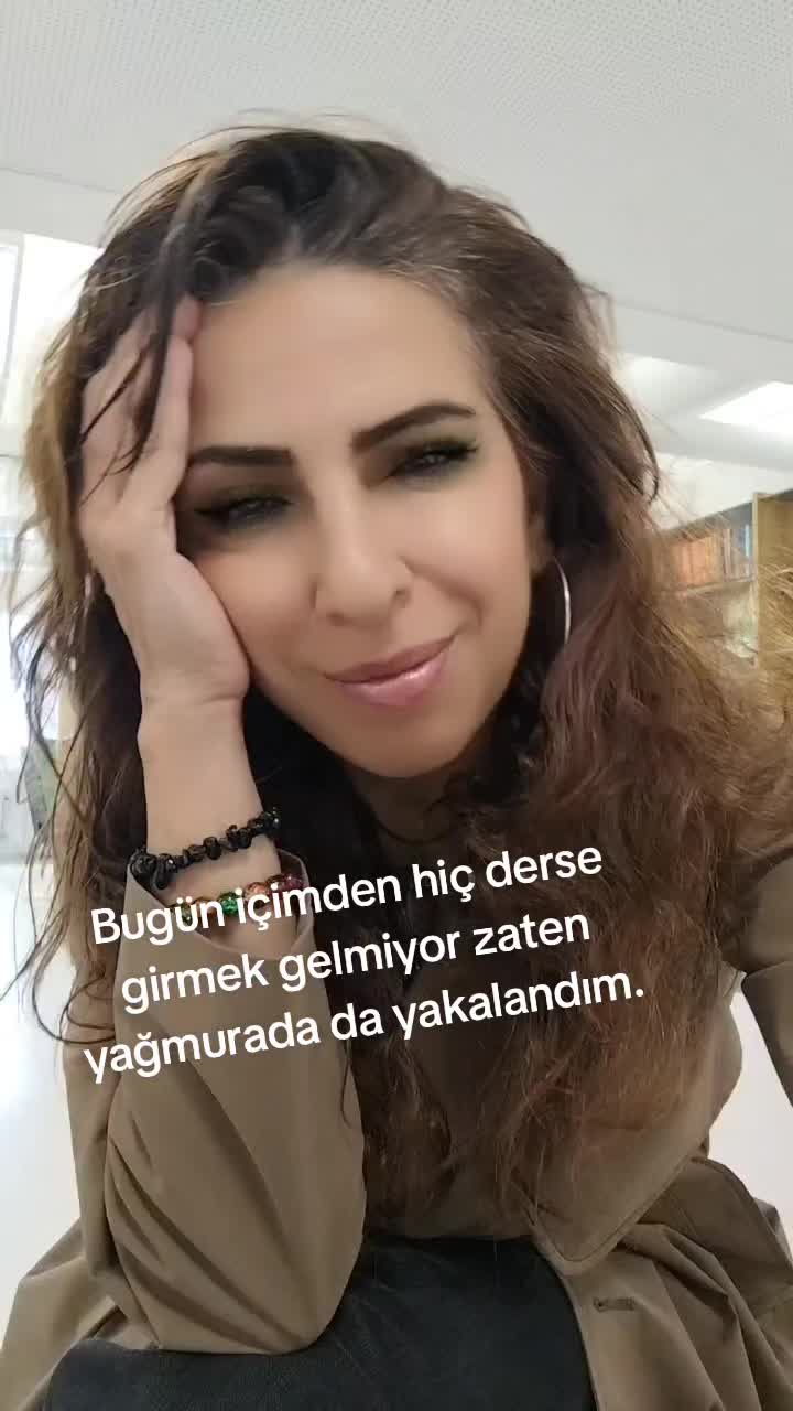 @Gayet Menteşe